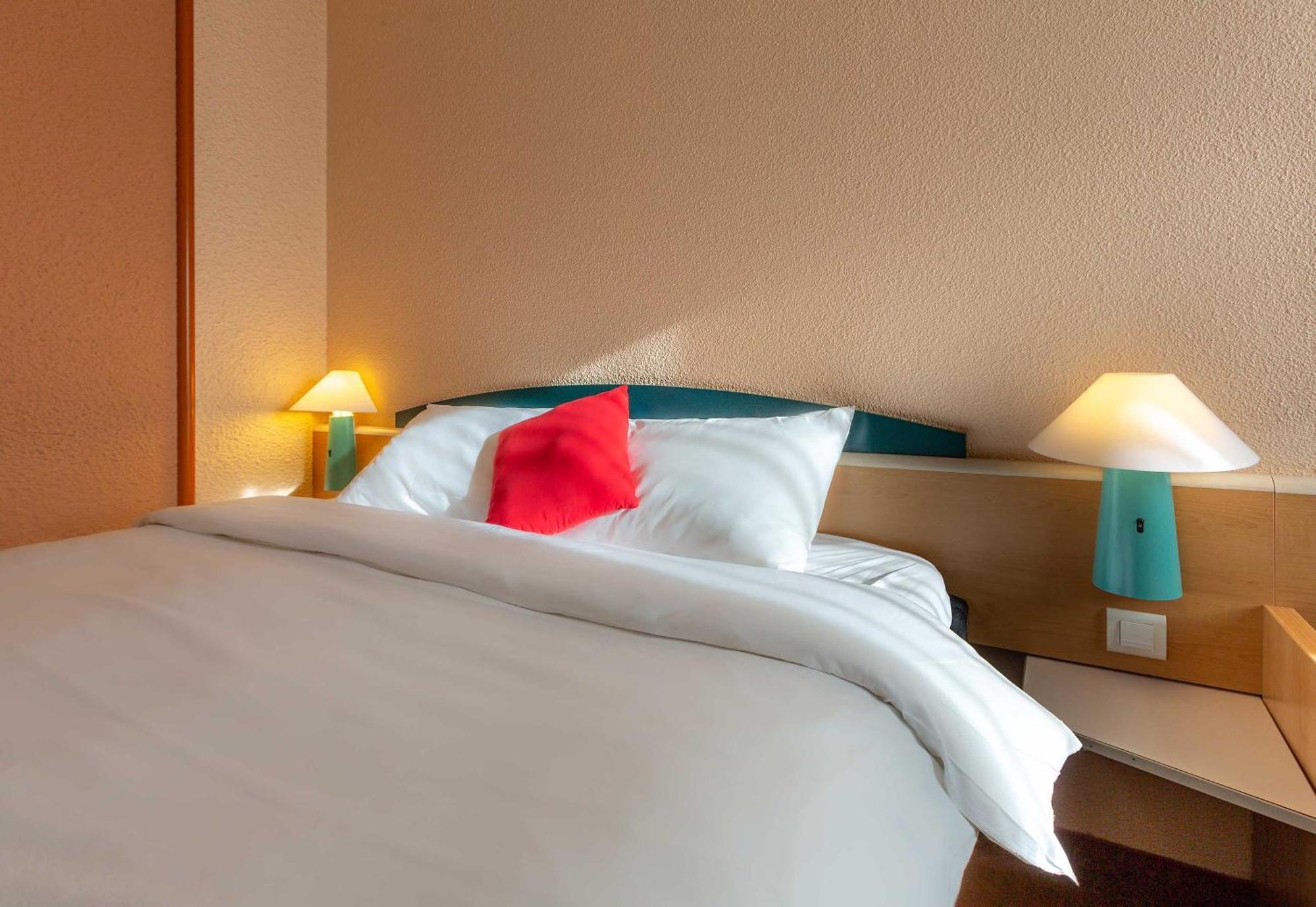 B&B Hotel Blois Nord Vallee Maillard Exteriör bild