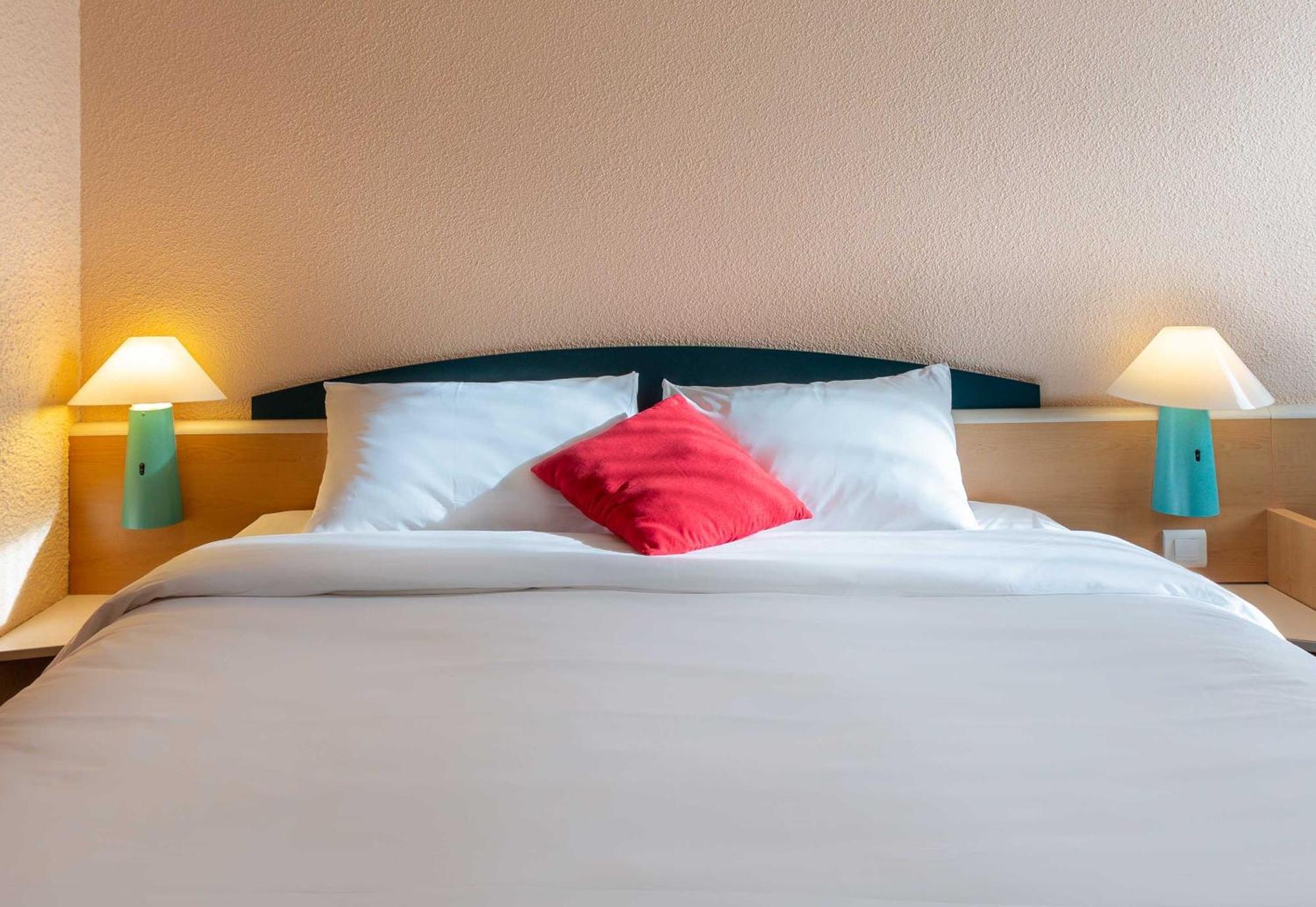 B&B Hotel Blois Nord Vallee Maillard Exteriör bild