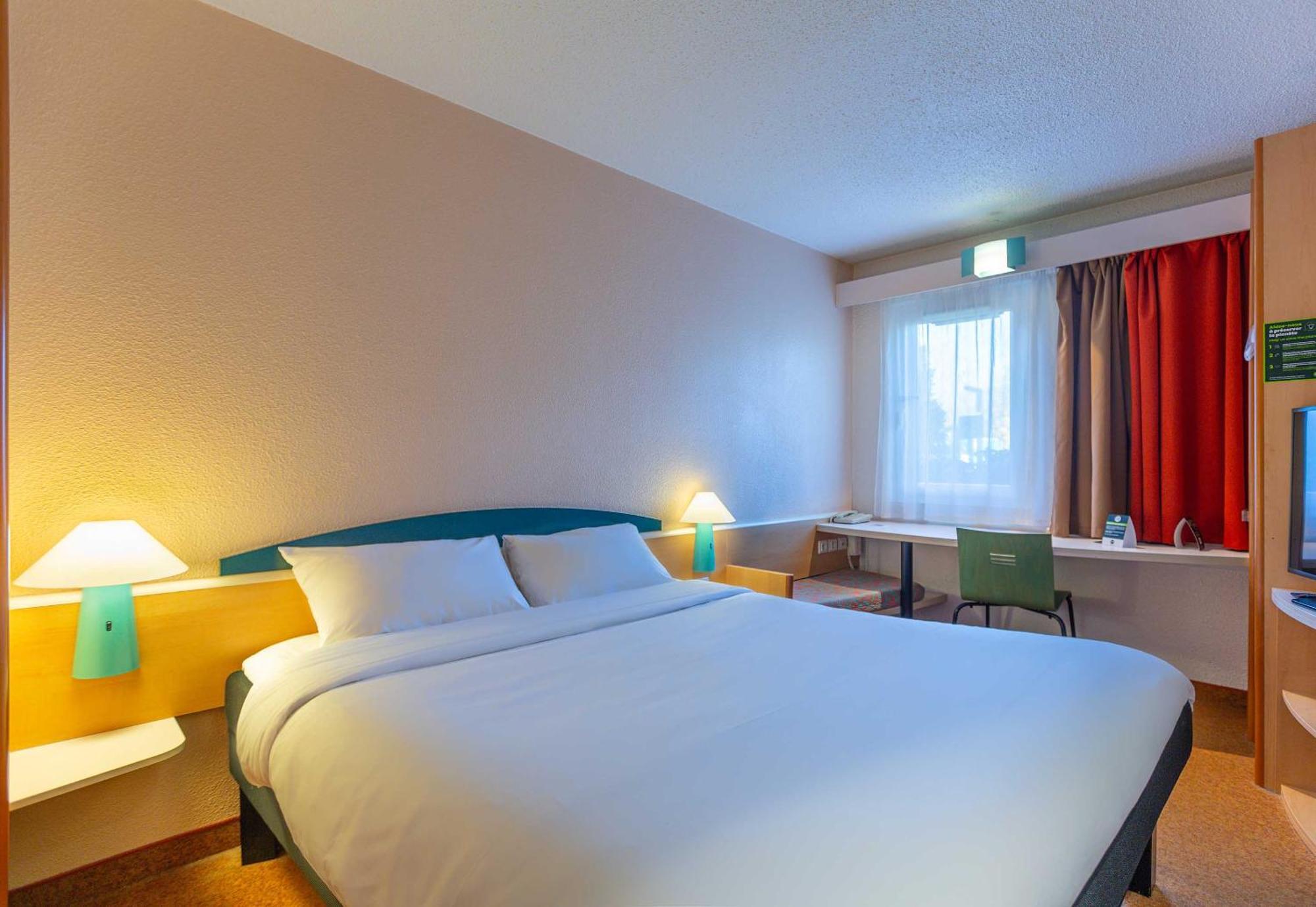 B&B Hotel Blois Nord Vallee Maillard Exteriör bild